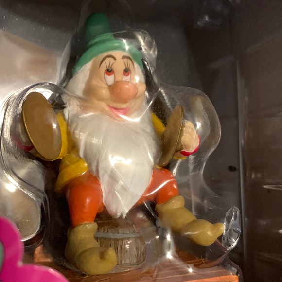 Enesco Bashful Dwarf Figurine Disney Princess CVS exclusive 65 Anniversary - Picture 3 of 7